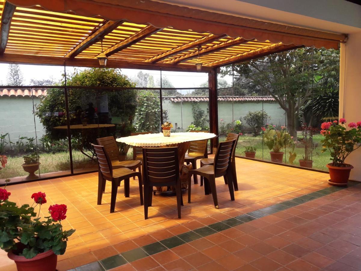 Quinta La Gardenia Hotel Puembo ภายนอก รูปภาพ