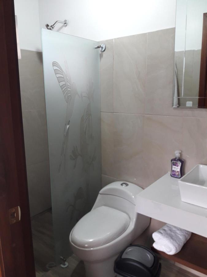 Quinta La Gardenia Hotel Puembo ภายนอก รูปภาพ